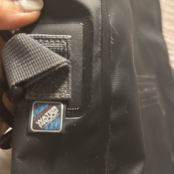 Stormtech Waterproof Messenger Bag - Picture 7 of 7